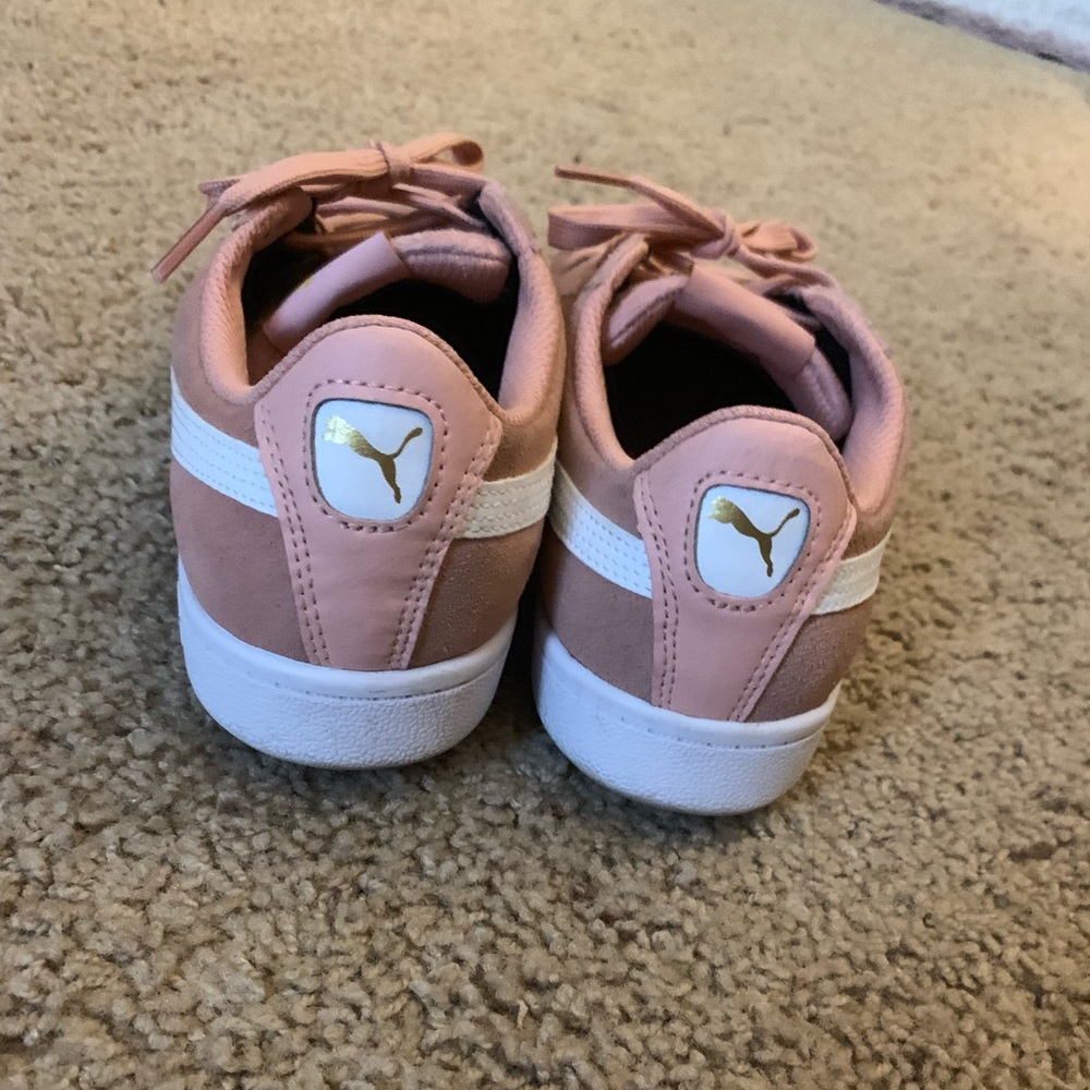 PUMAS Pink and White Suede Sneakers - Picture 4 of 4